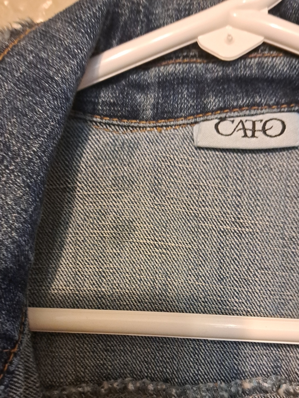 Cato Size S Distressed Indigo Denim Sleeveless Jacket - Picture 4 of 13